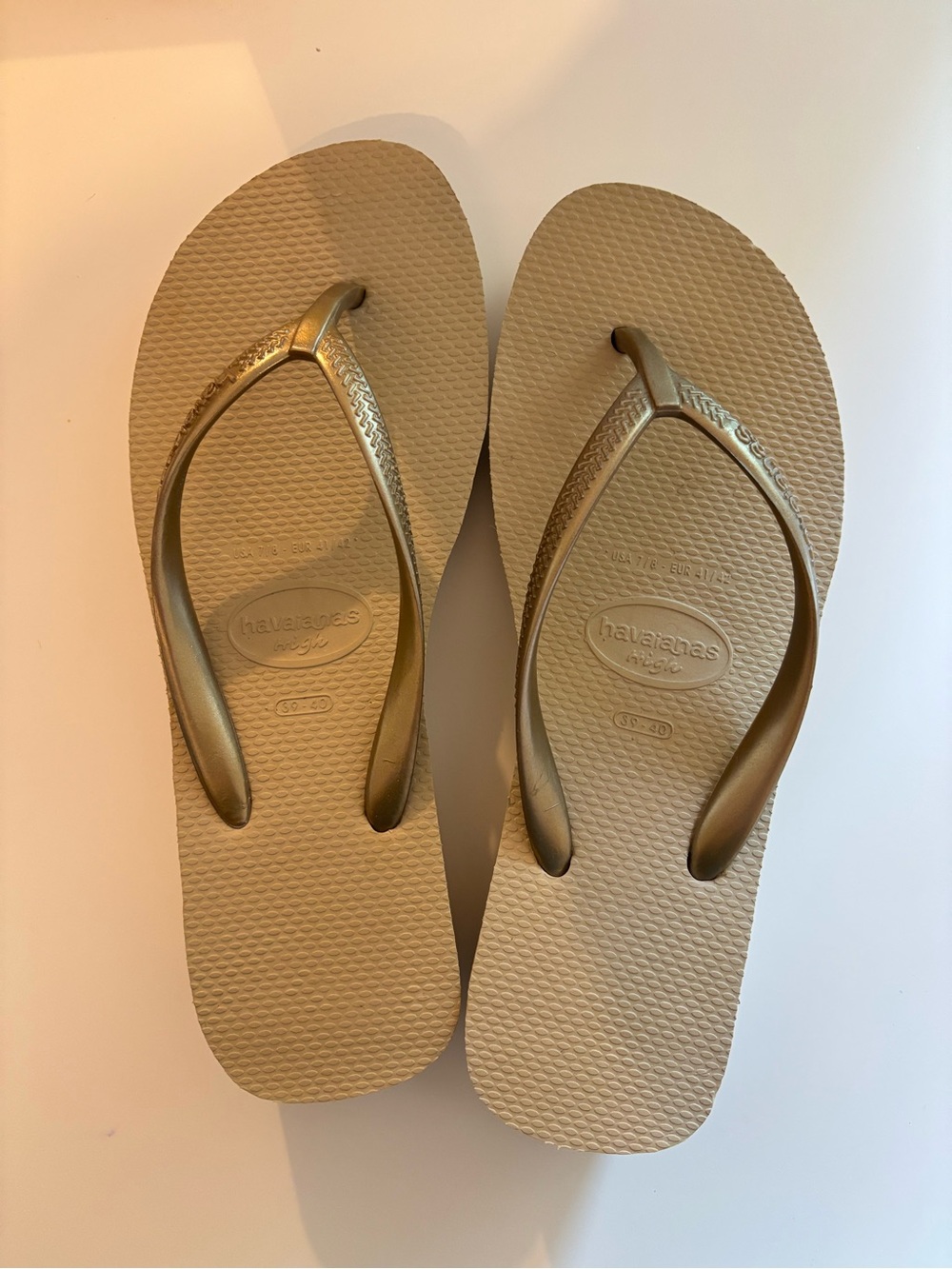 Havaianas Slim Flip Flops in Champagne Gold